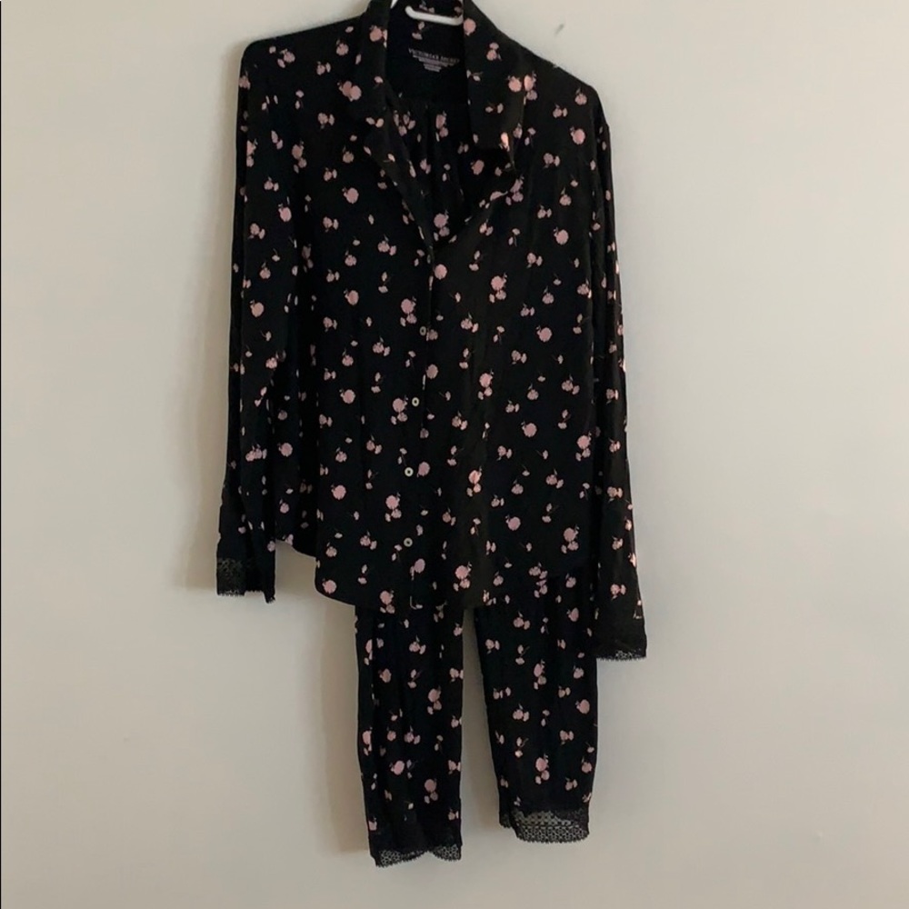 VS PJ Set
